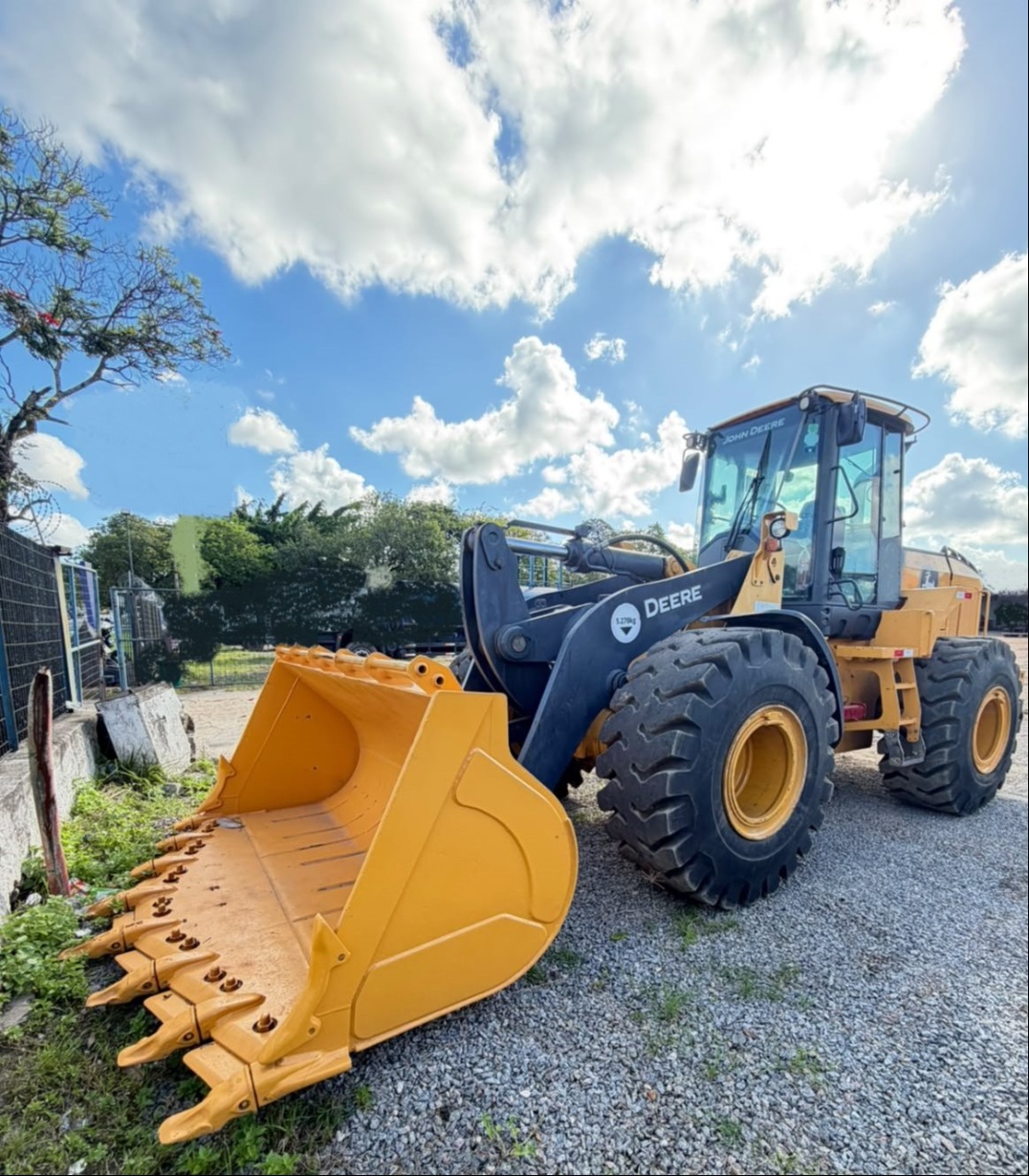 Pá Carregadeira John Deere 644K ano 2022