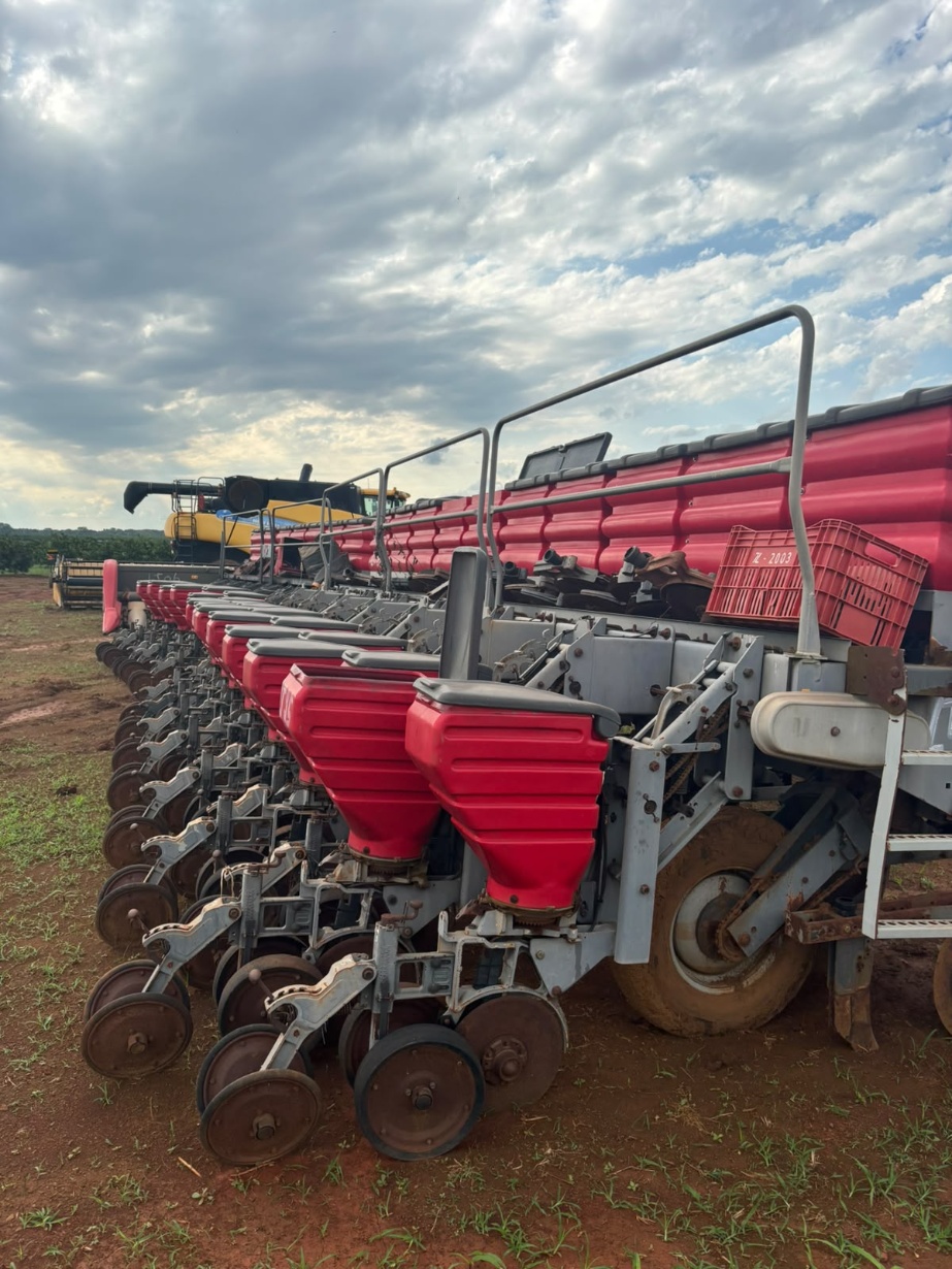 Plantadeira Massey Ferguson Plantadeira ano 2017