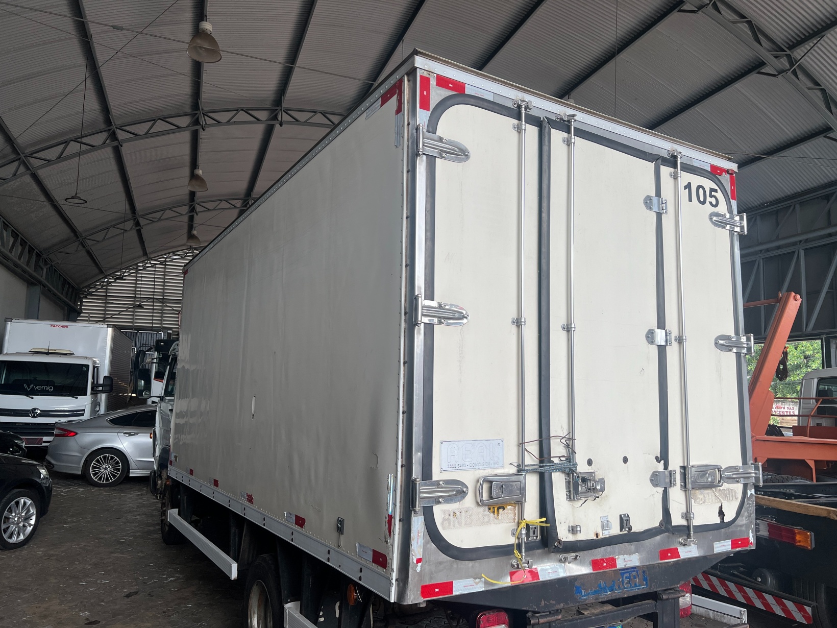 Carroceria Real Baú Refrigerado ano 2026