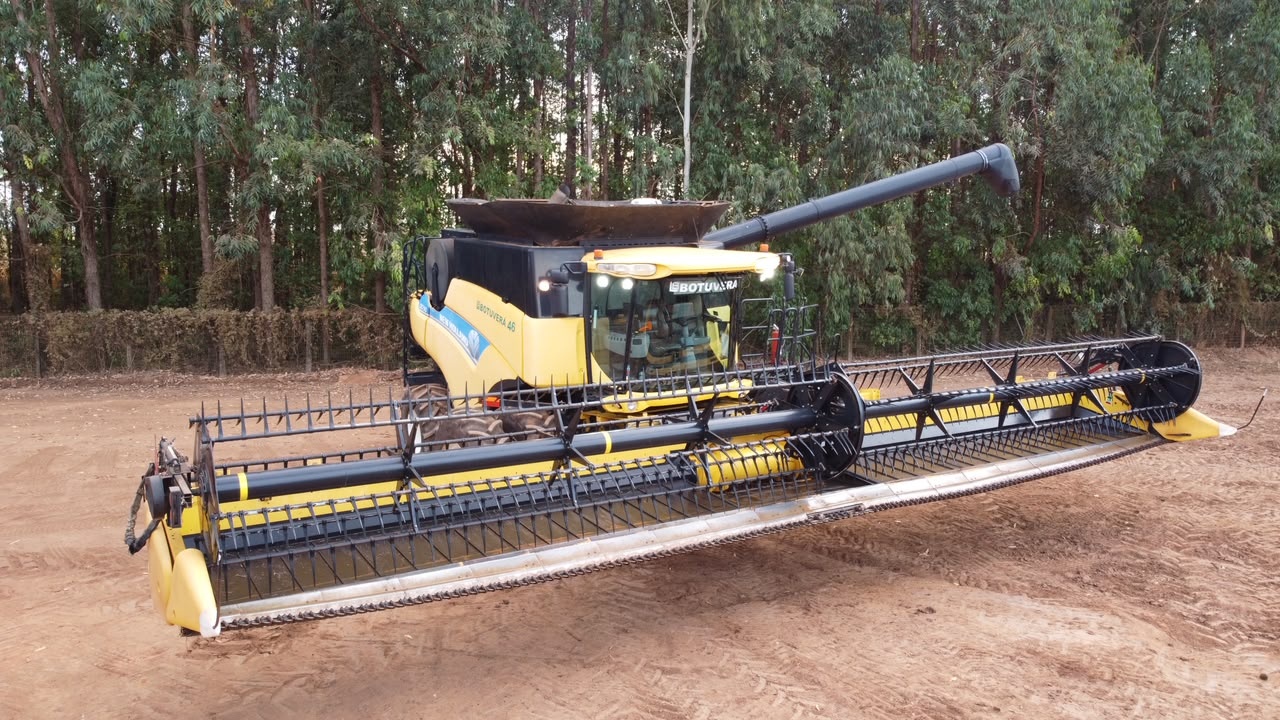 Colheitadeira New Holland CR 7.90 ano 2020