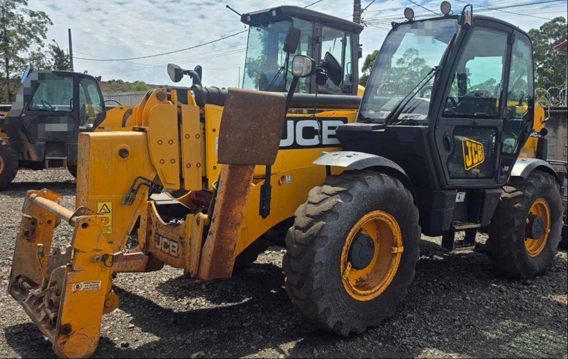 Manipulador Telescópico JCB 540-170 ano 2012