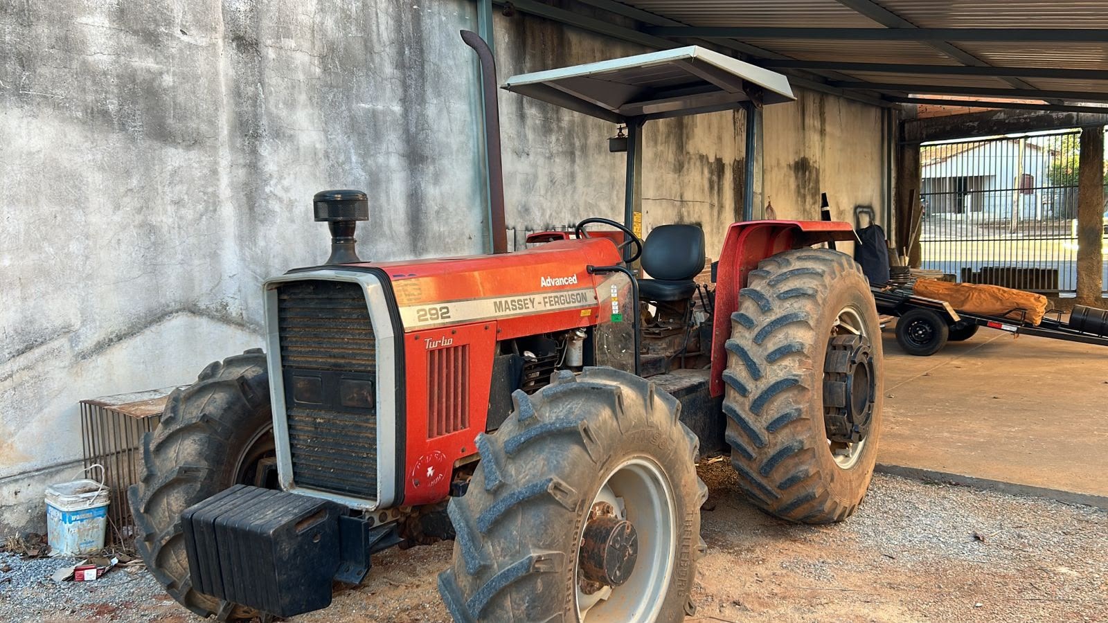 Trator Massey Ferguson MF 292 Advanced ano 2000