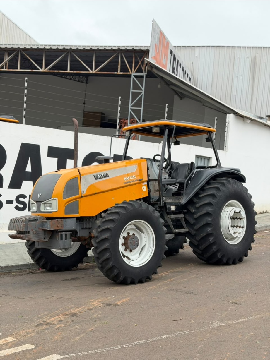 Trator Valtra BM 125I ano 2010