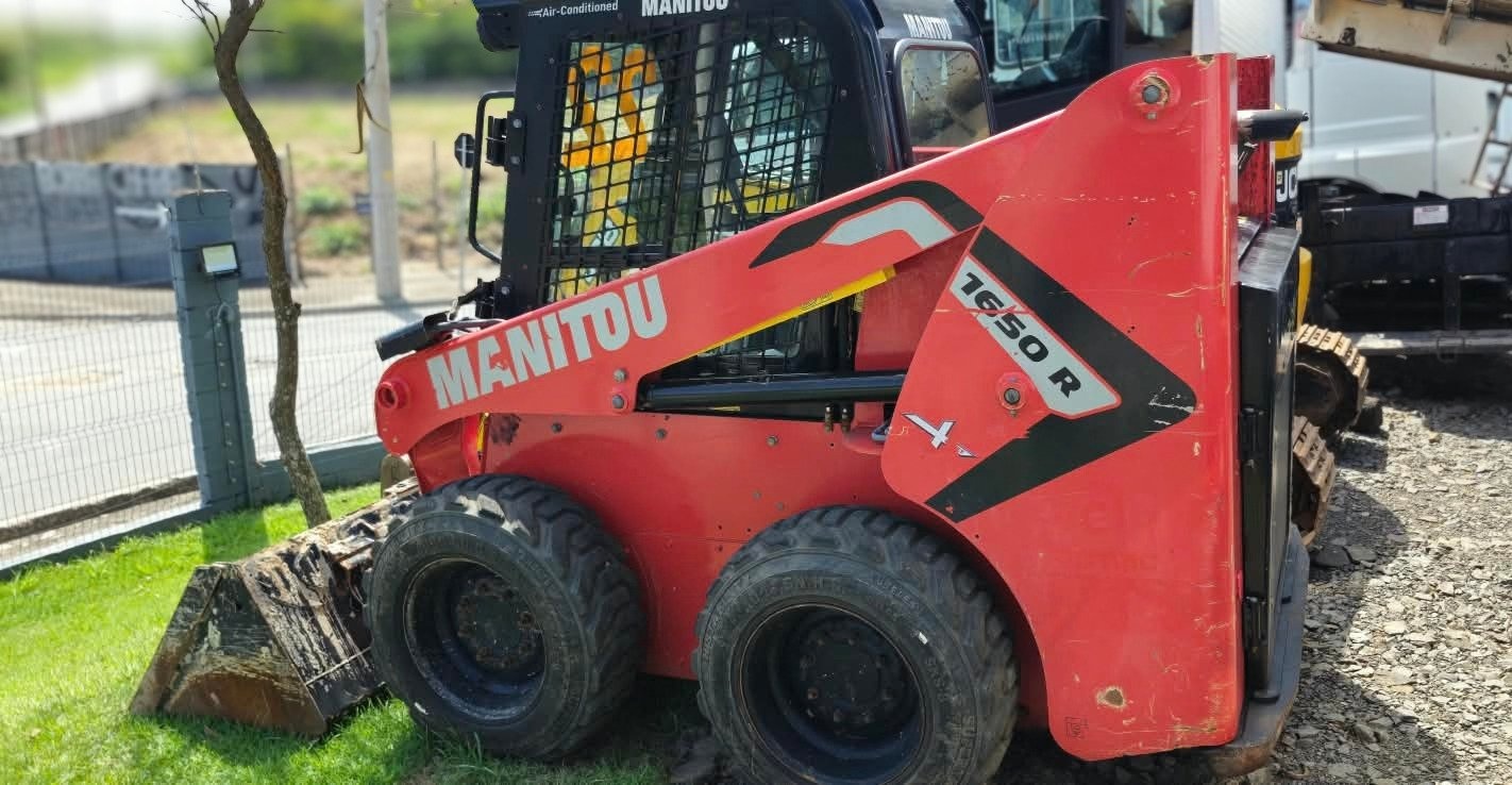 Mini Carregadeira Manitou 1650R ano 2022