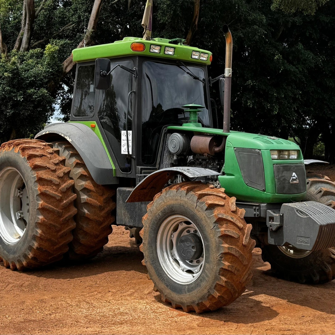 Trator Agrale BX 6180