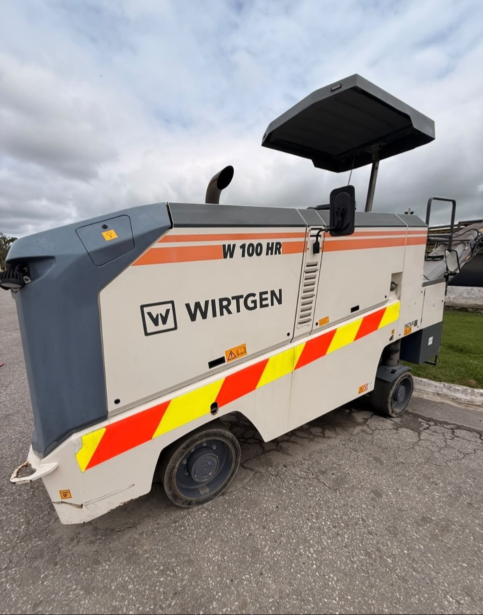 Fresadora Wirtgen W 100 HR ano 2025