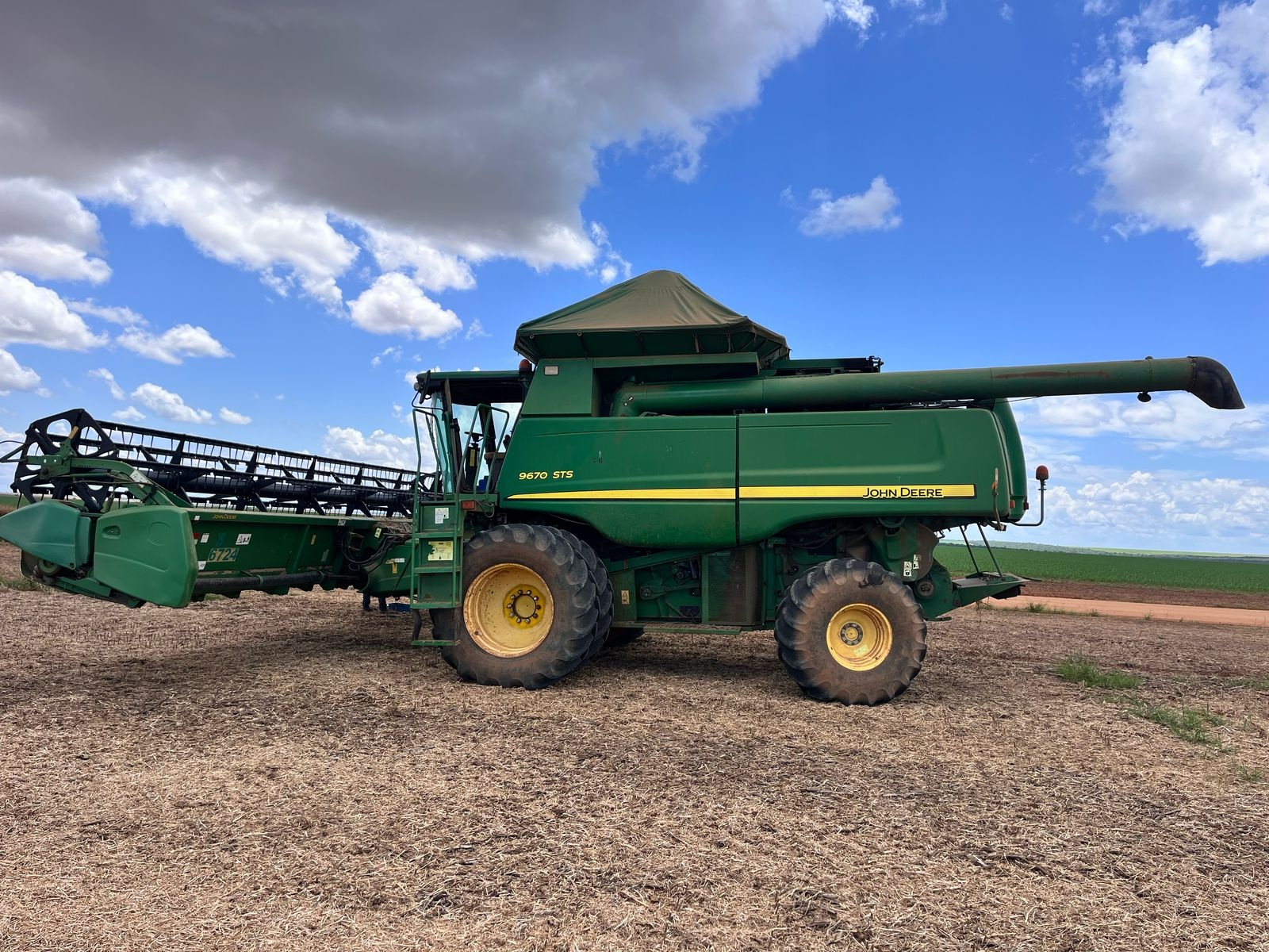 Colheitadeira John Deere 9670 STS  ano 2011