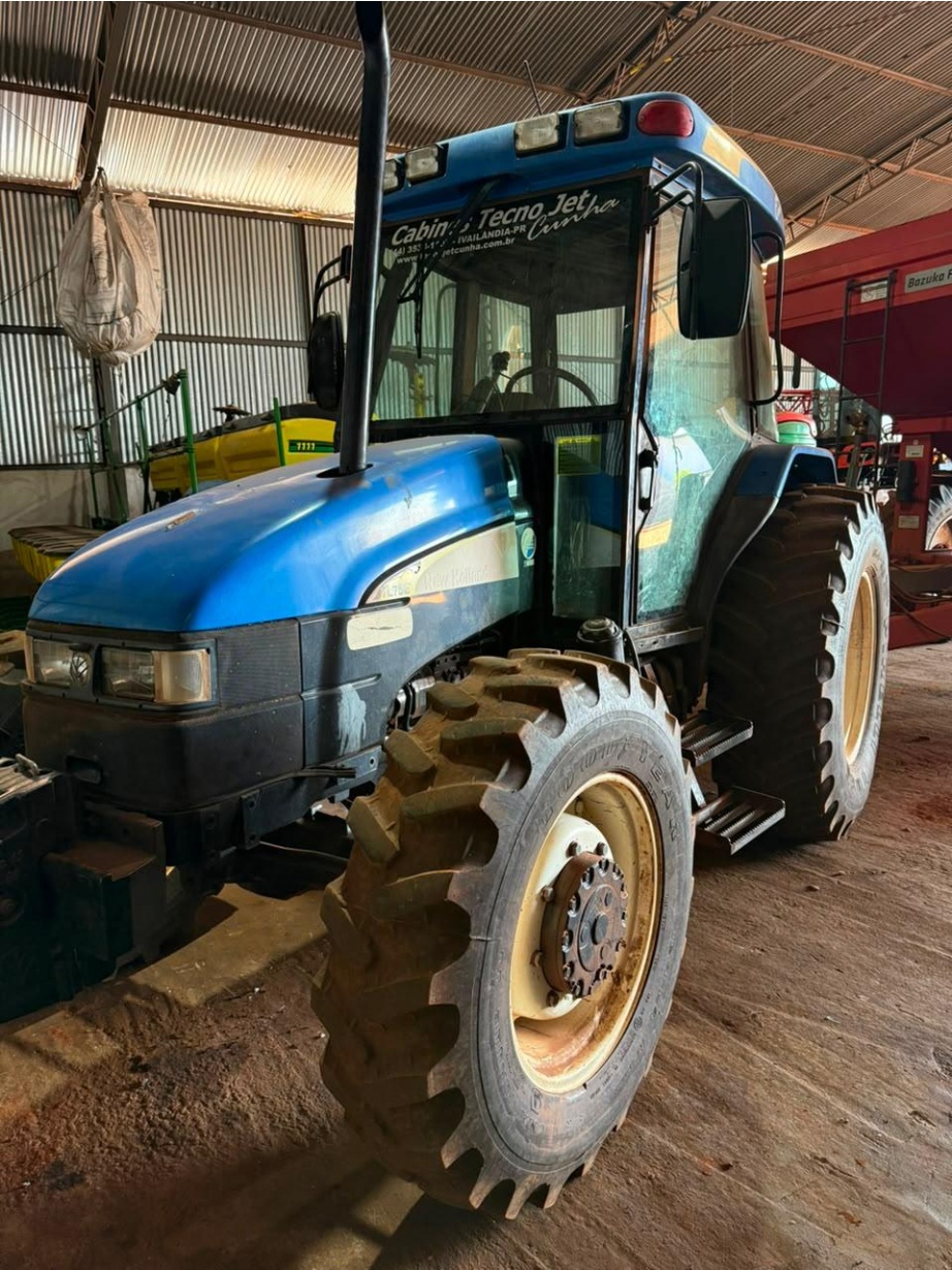 Trator New Holland TL 75E ano 2010