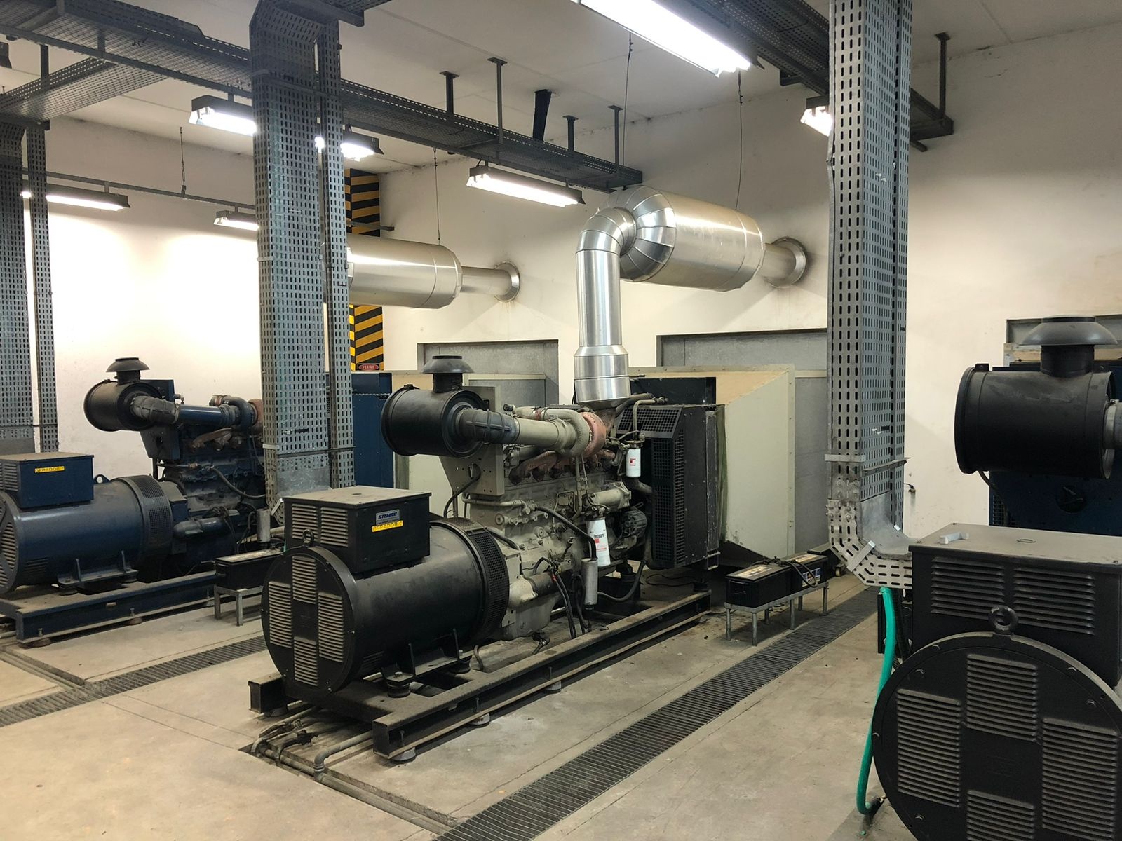 Gerador de Energia STEMAC 450 kVA ano 1999