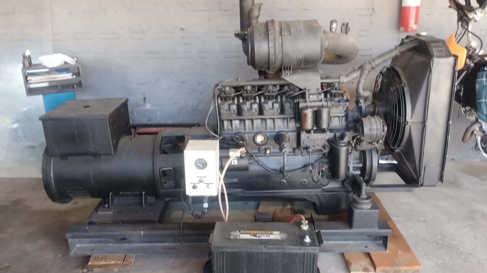 Gerador de Energia Genérica 100 kVA