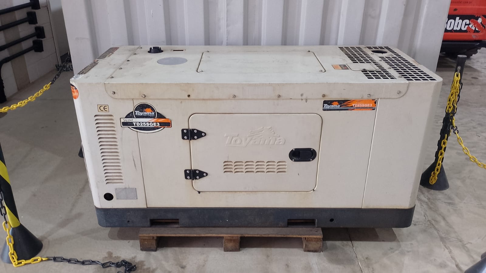 Gerador de Energia Toyama 25 kVA