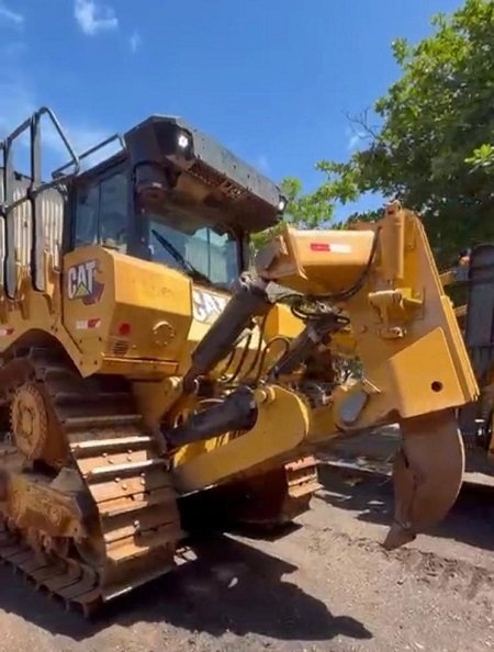 Trator de Esteira Caterpillar D8 ano 2025