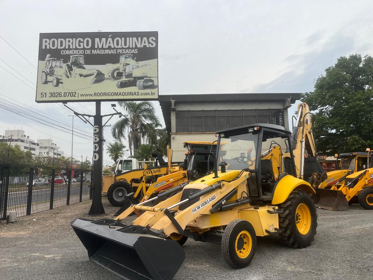Retroescavadeira New Holland LB 90