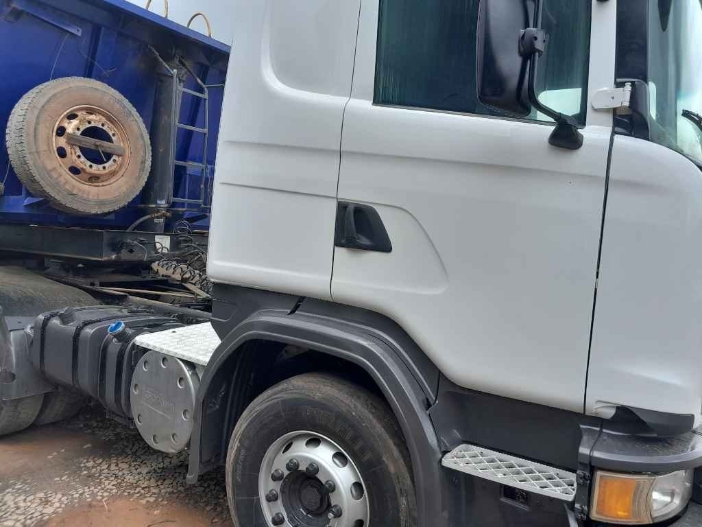 Caminhão Scania G440 A ano 2015