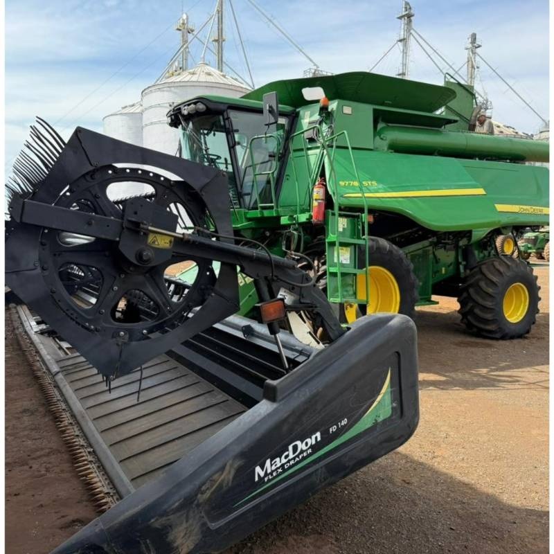 Colheitadeira John Deere 9770 STS ano 2010