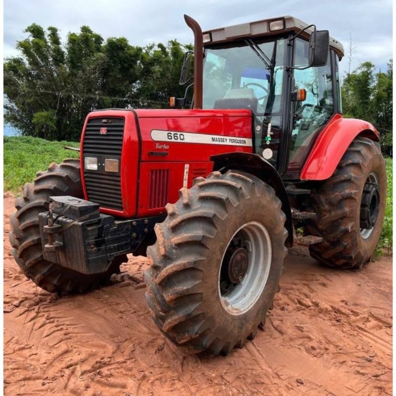Trator Massey Ferguson MF 660 ano 2014