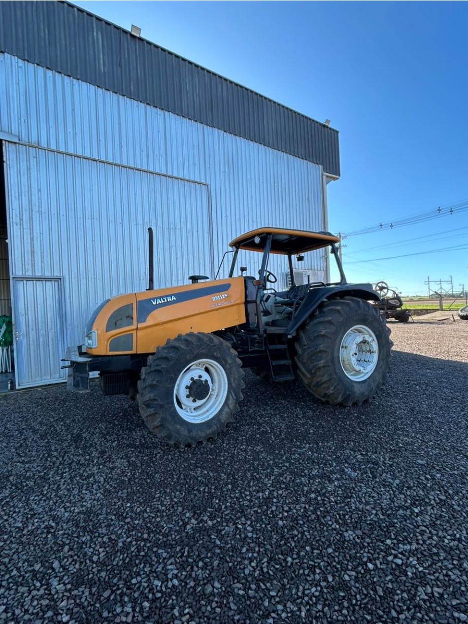 Trator Valtra BM 125I ano 2007