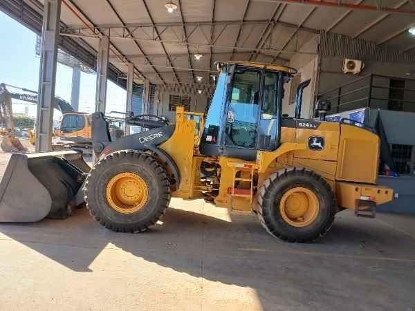 Pá Carregadeira John Deere 624K ano 2022
