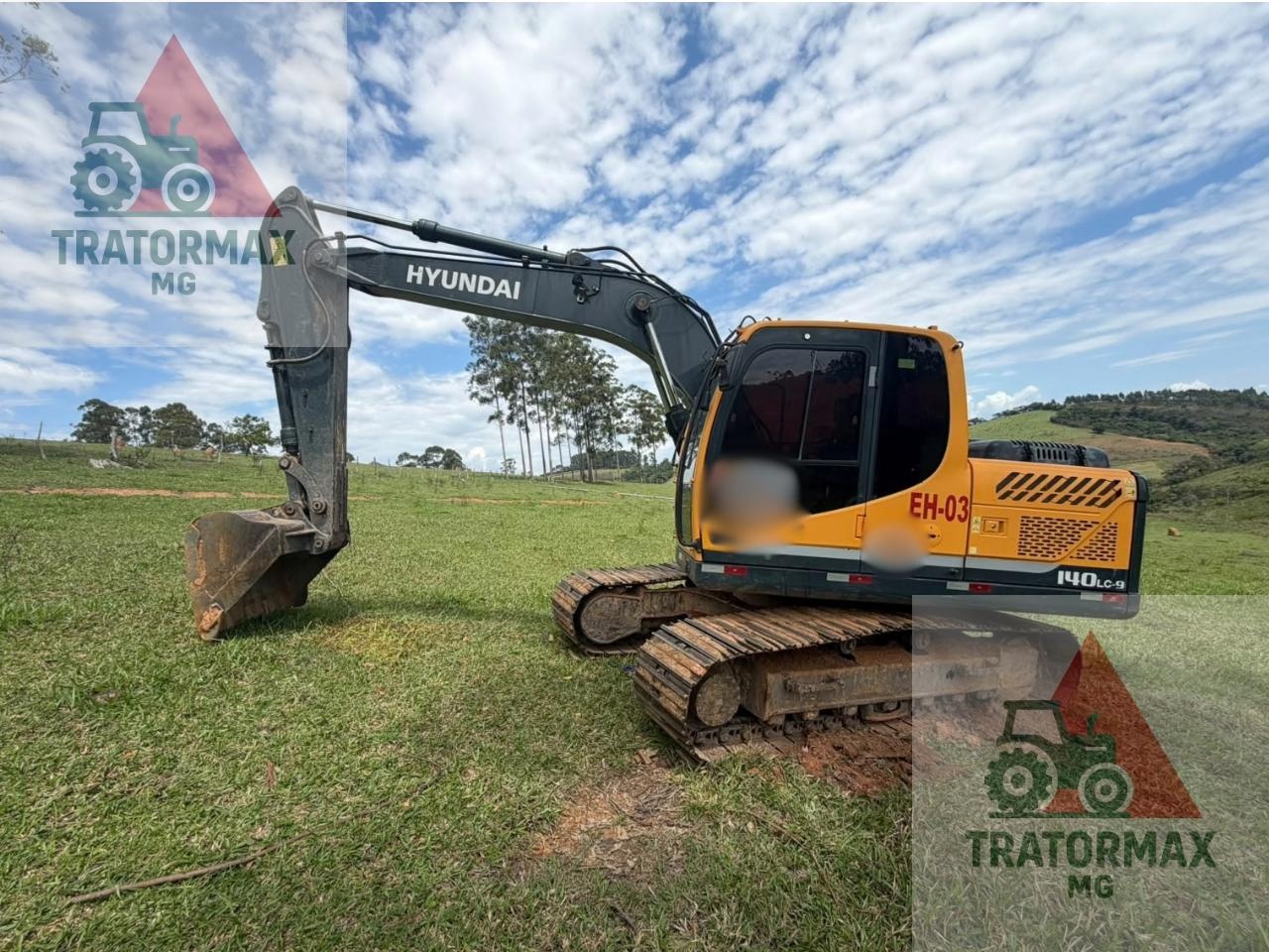 Escavadeira Hyundai 140LC-9 ano 2022