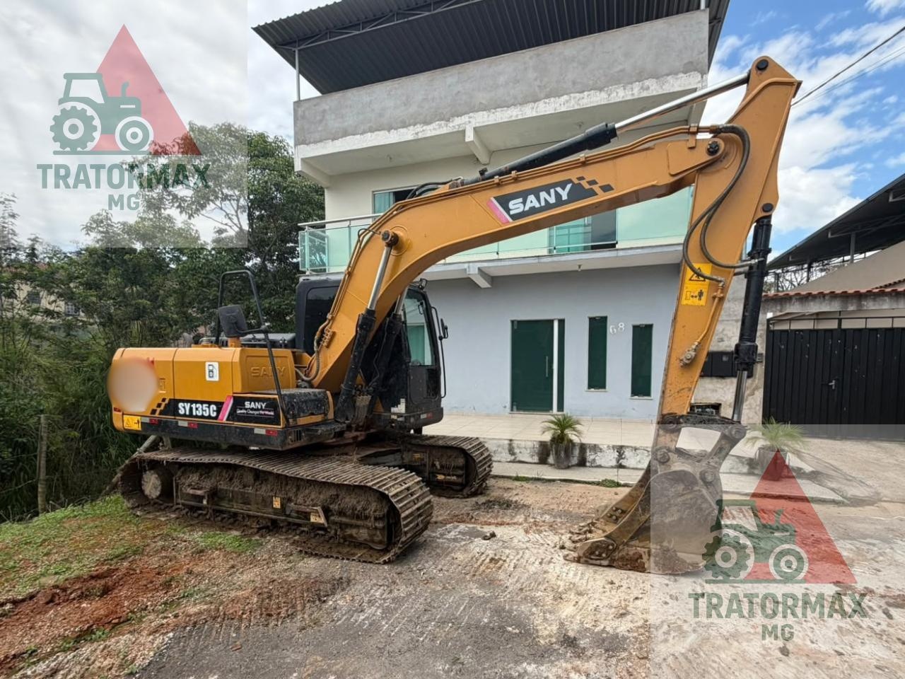 Escavadeira SANY SY135 C ano 2023