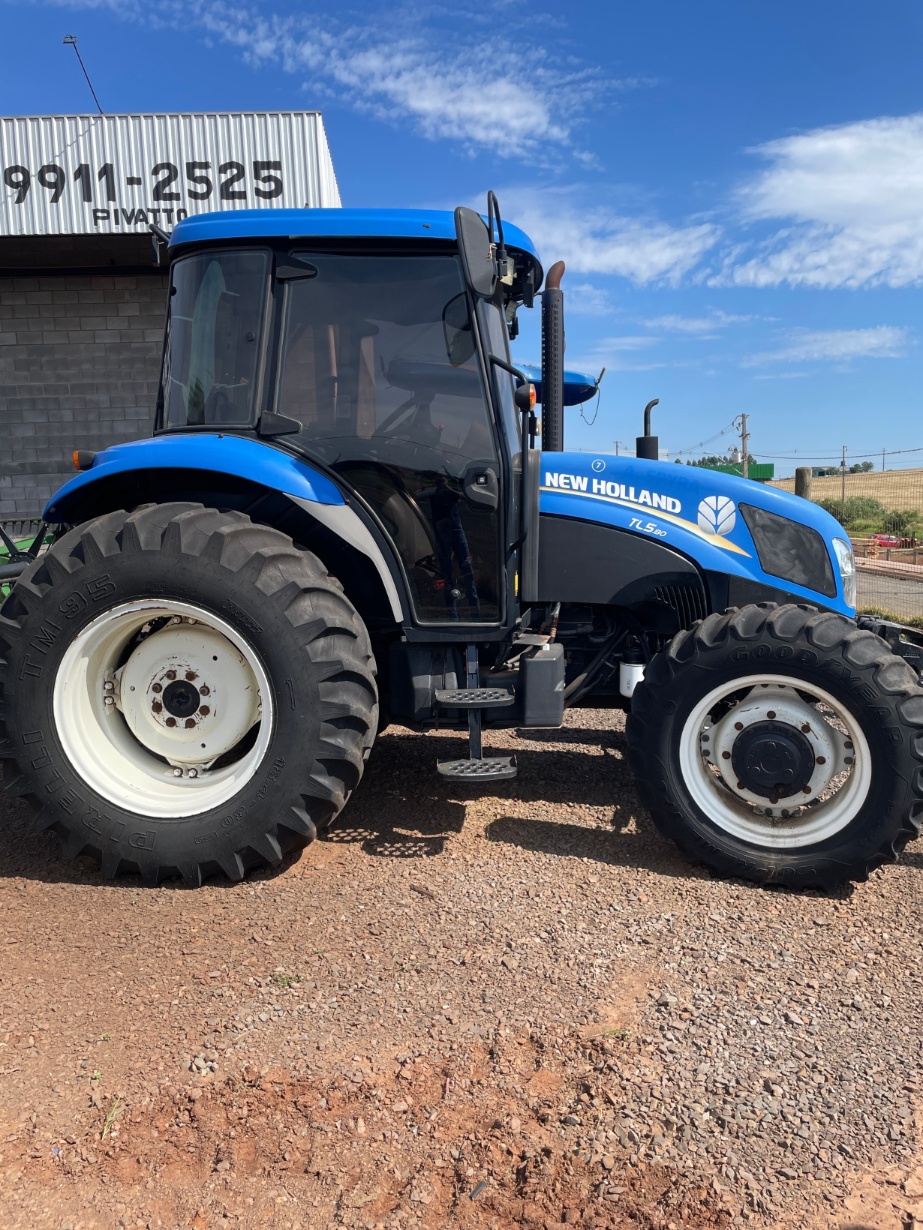 Trator New Holland TL 80 ano 2019