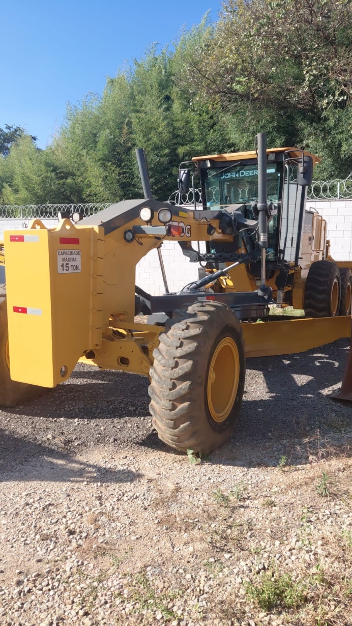 Motoniveladora John Deere 670G ano 2015