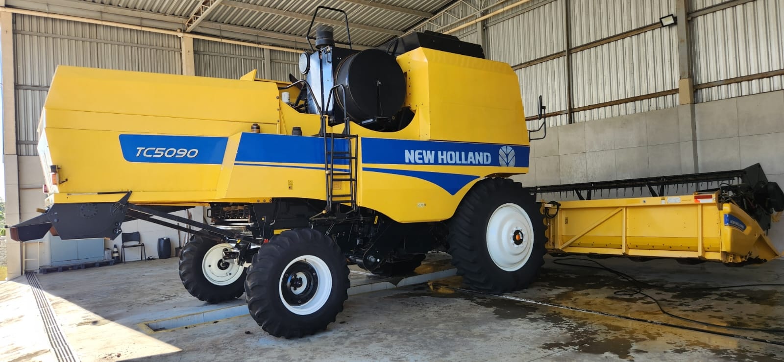 Colheitadeira New Holland TC 5090   ano 2017
