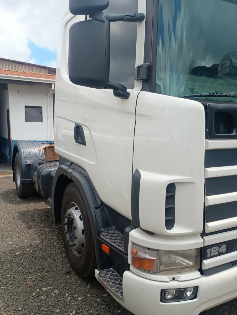 Caminhão Scania R124 ano 2006