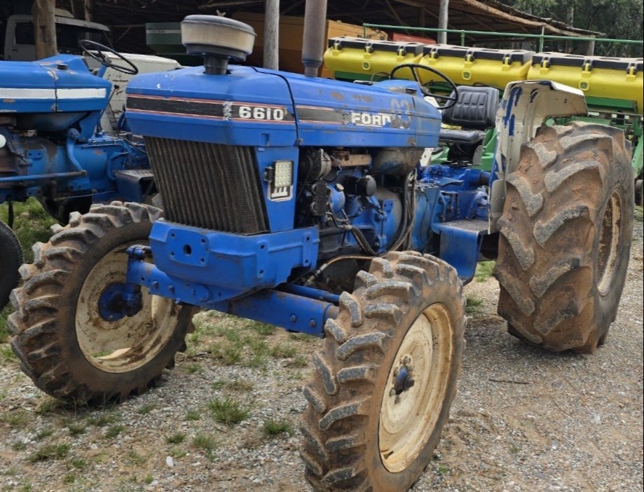 Trator Ford 6610 ano 1988