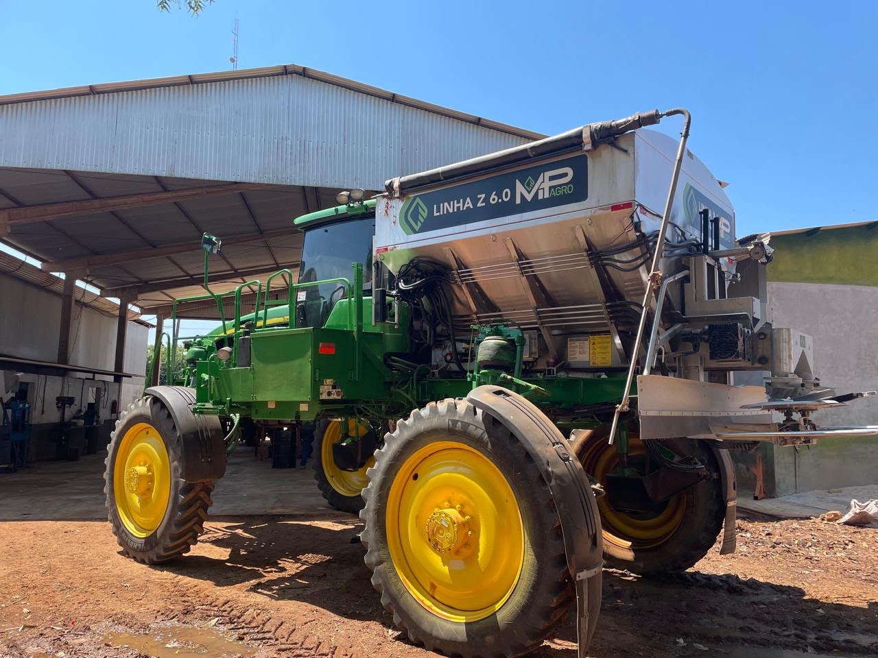 Pulverizador Autopropelido John Deere 4730 ano 2011