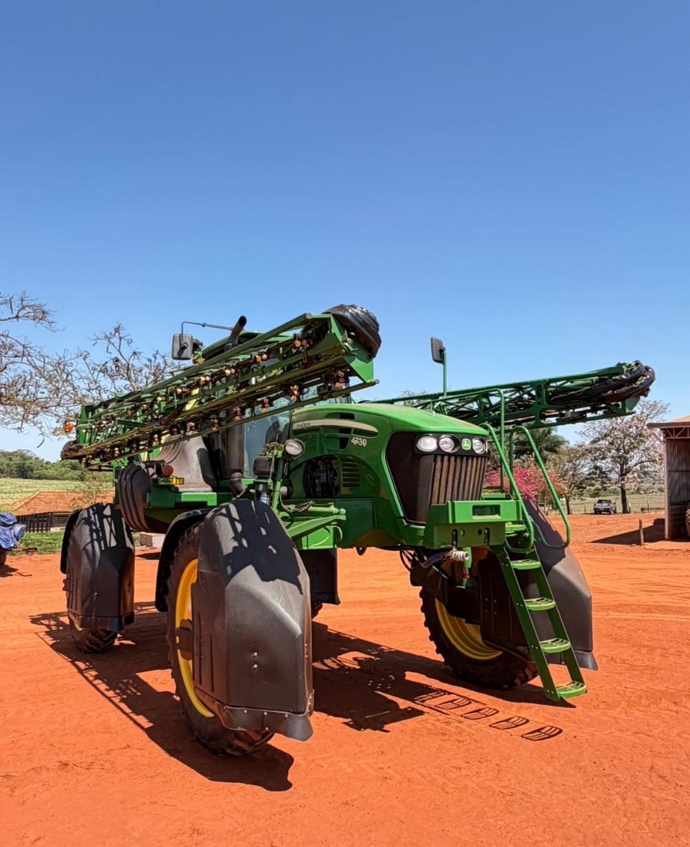 Pulverizador Autopropelido John Deere 4730 ano 2013