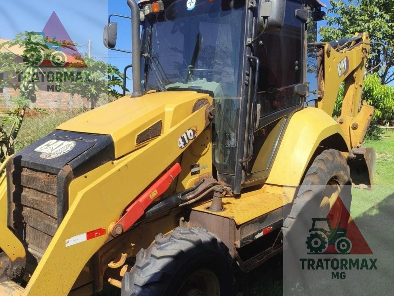 Retroescavadeira Caterpillar 416 ano 2022