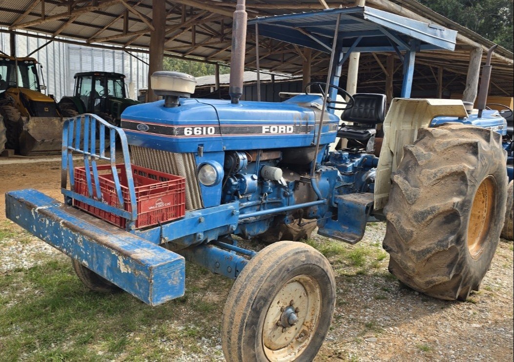 Trator Ford 6610 ano 1987