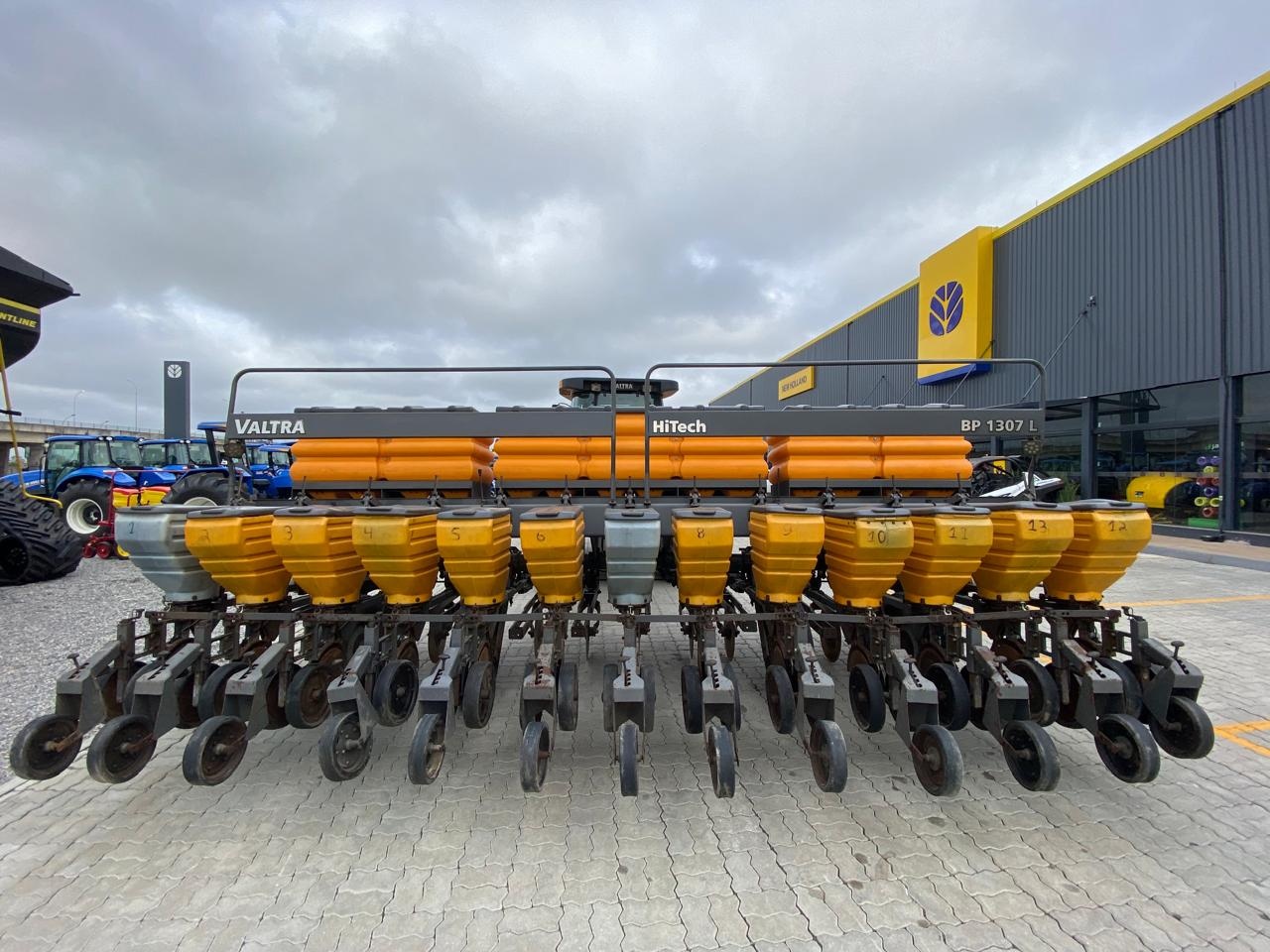 Plantadeira Valtra BP 1307 ano 2010