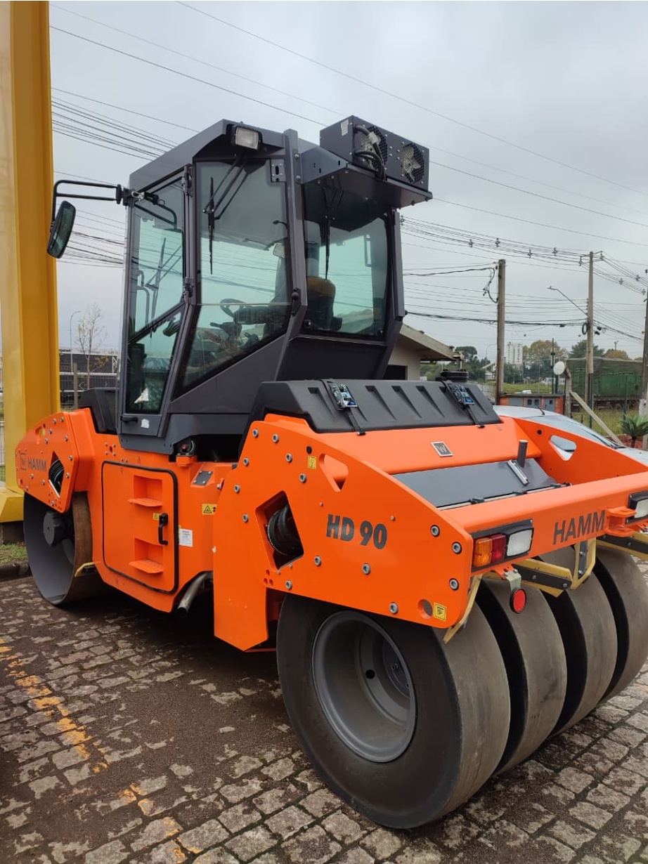 Rolo Compactador Hamm HD90 ano 2025