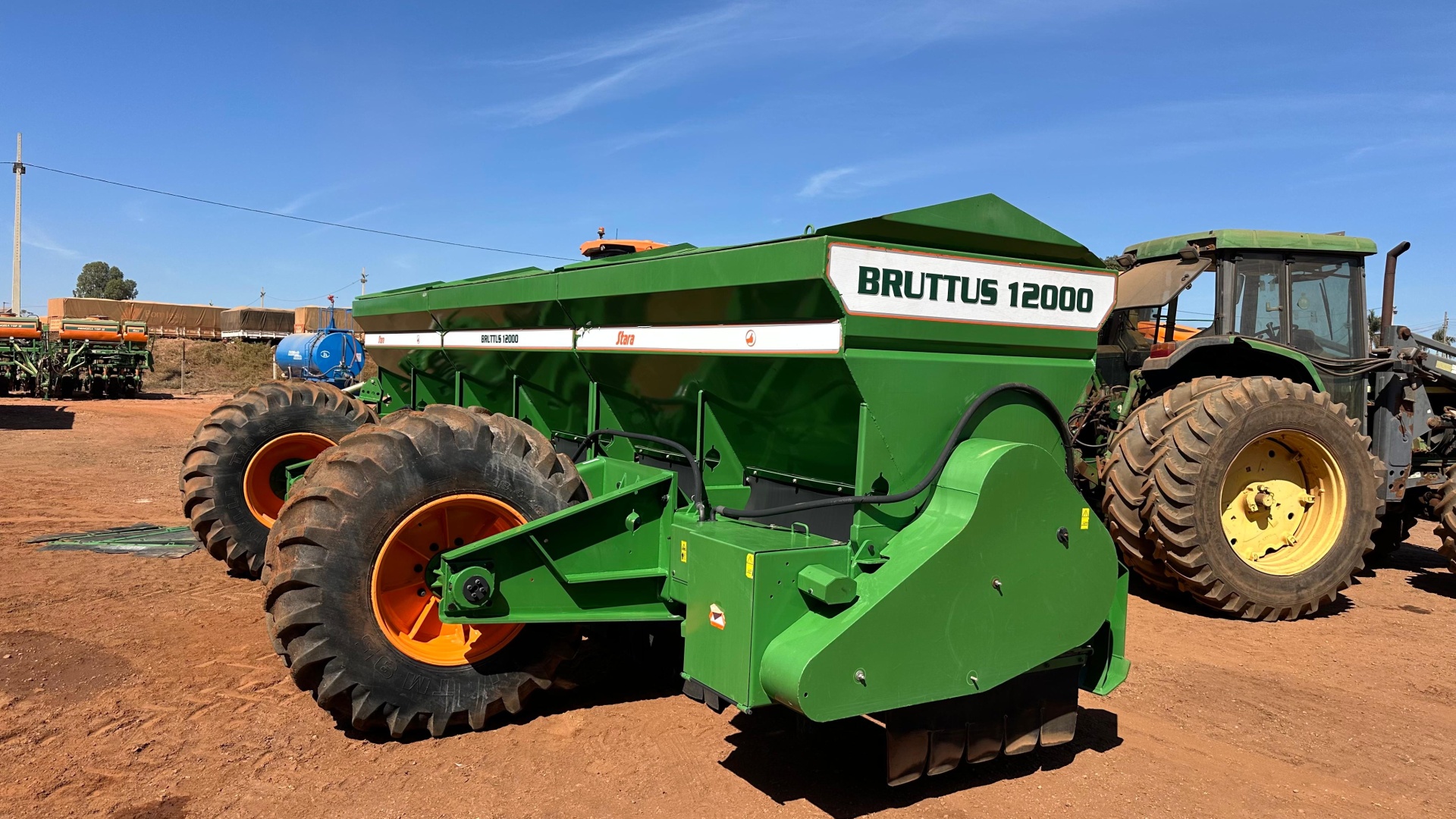 Distribuidor Stara Bruttus 12000 ano 2018