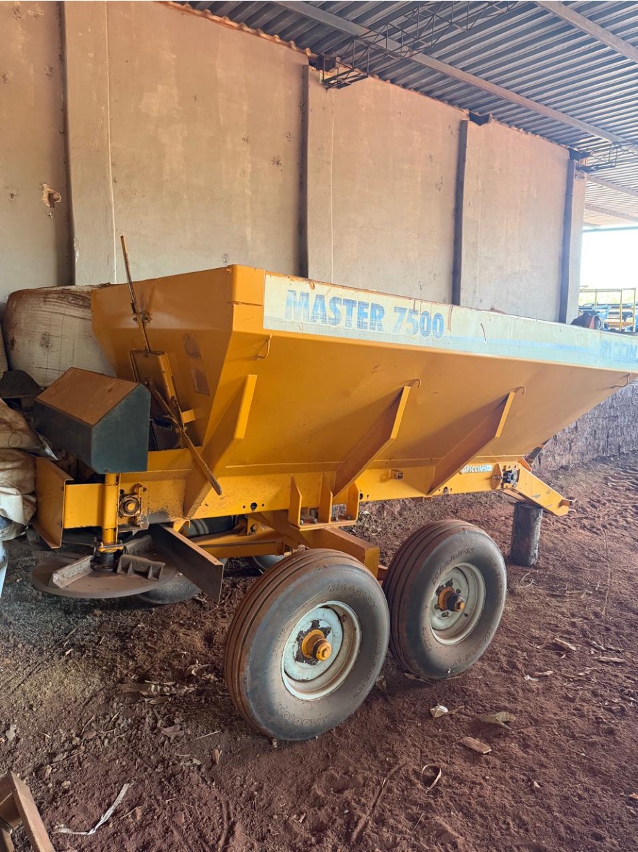 Distribuidor Piccin MASTER 7500 D ano 2014