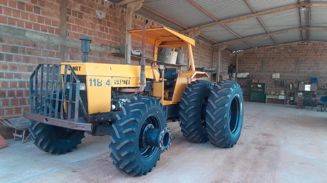Trator Valmet 118-4