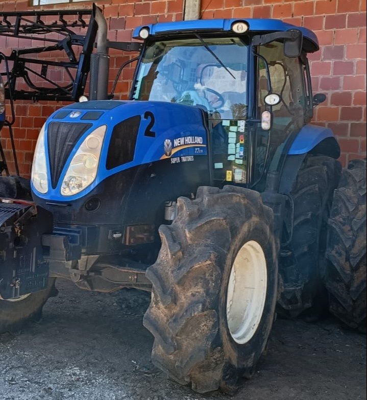 Trator New Holland T7.175 ano 2016