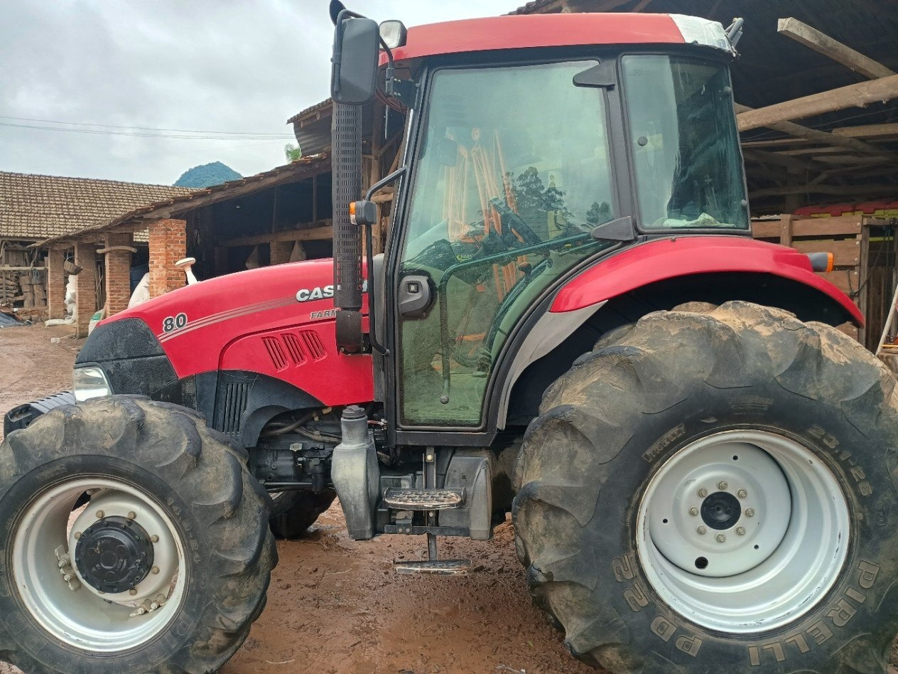 Trator Case Farmall 80 ano 2019