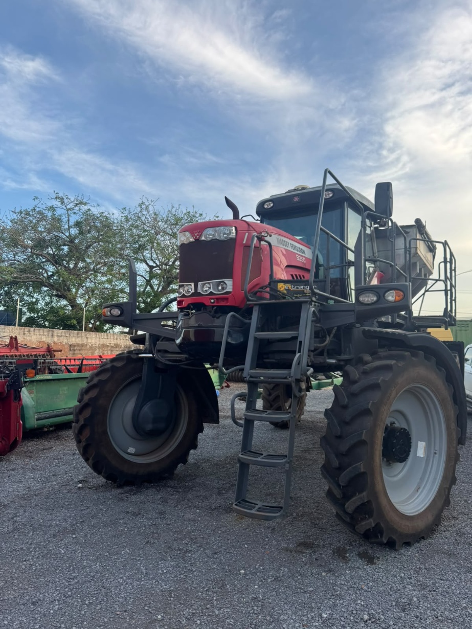 Distribuidor Autopropelido Massey Ferguson MF 9350 Dry ano 2021