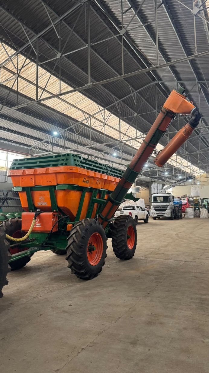 Carreta Graneleira Stara Reboke 14000 Plus ano 2009