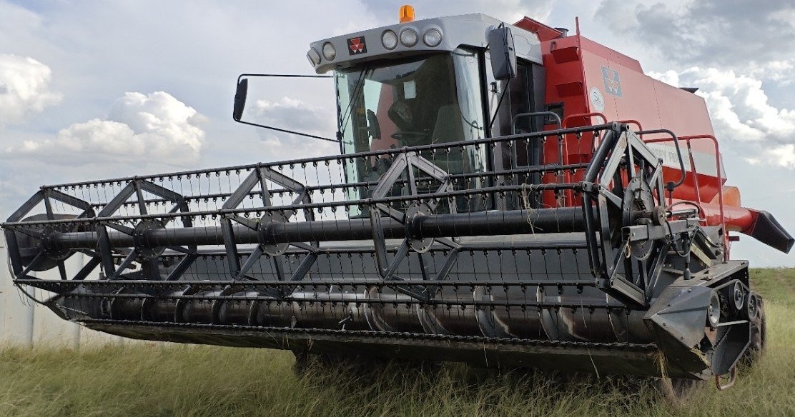 Colheitadeira Massey Ferguson MF 32 SR ano 2011