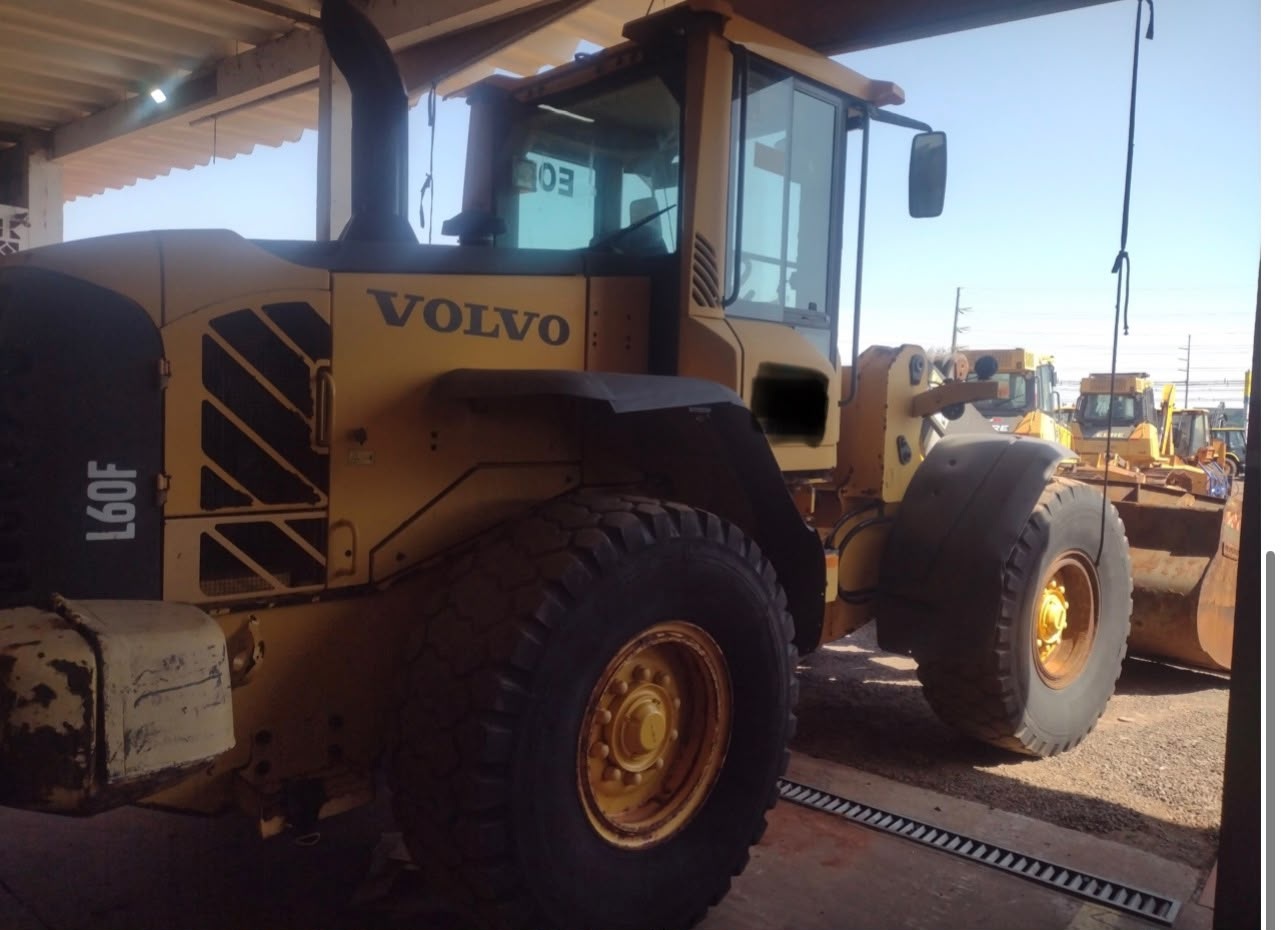 Pá Carregadeira Volvo L60F ano 2021