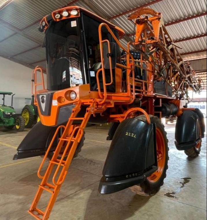 Pulverizador Autopropelido Jacto Uniport 2500 Star ano 2014