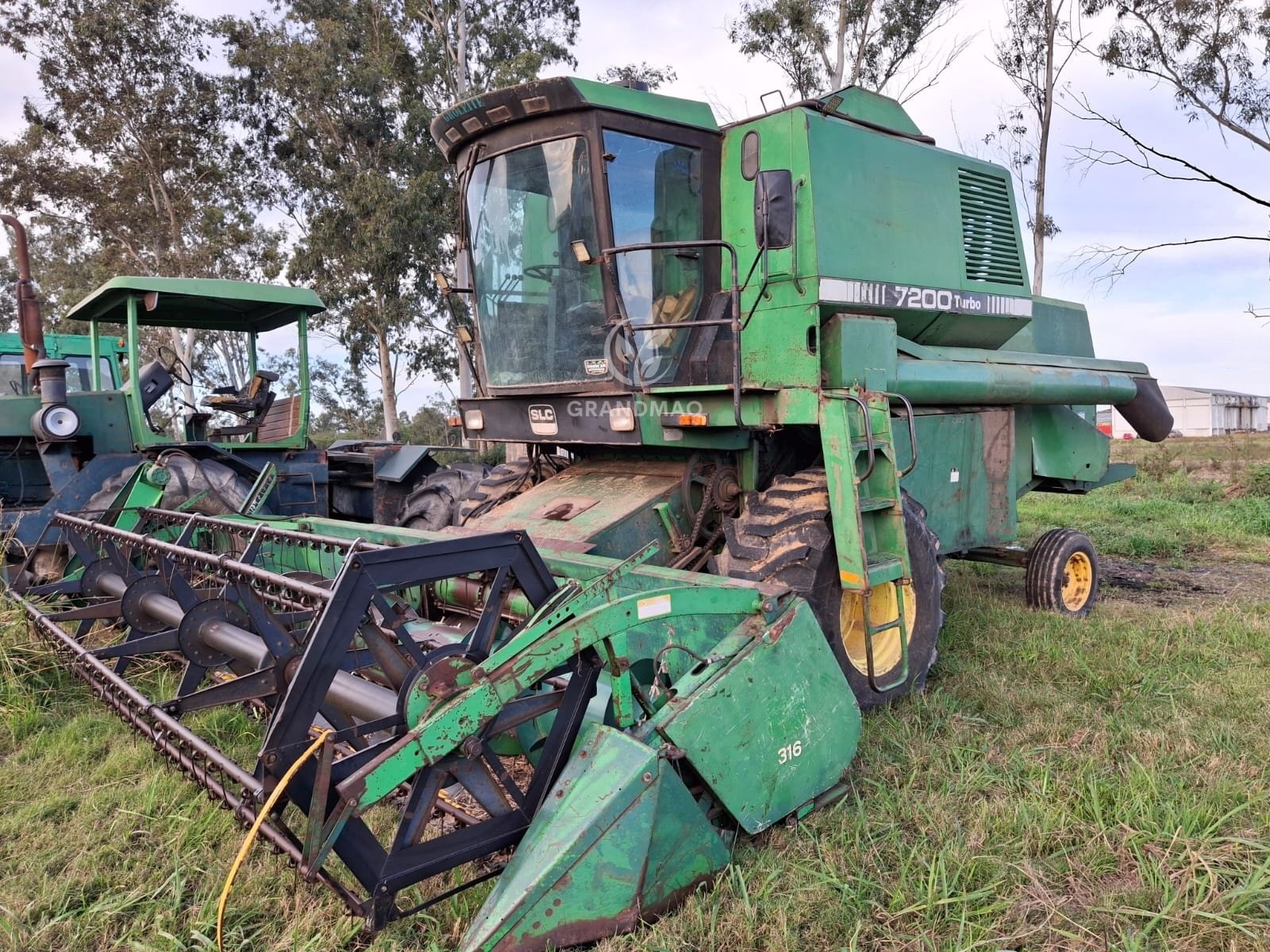 Colheitadeira SLC 7200 ano 1989