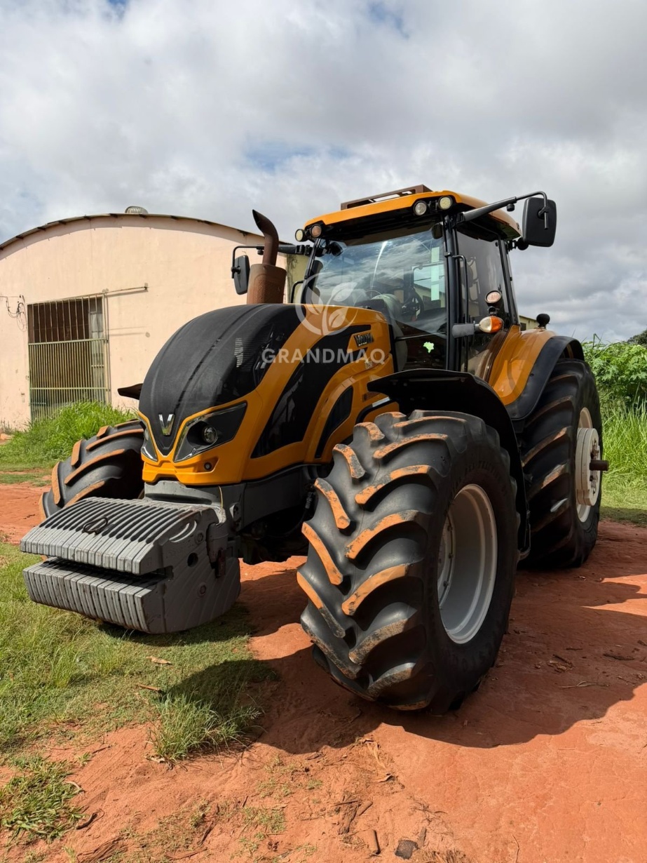 Trator Valtra T250 CVT ano 2018