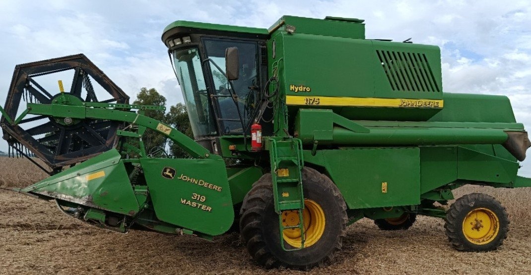 Colheitadeira John Deere 1175 ano 2008