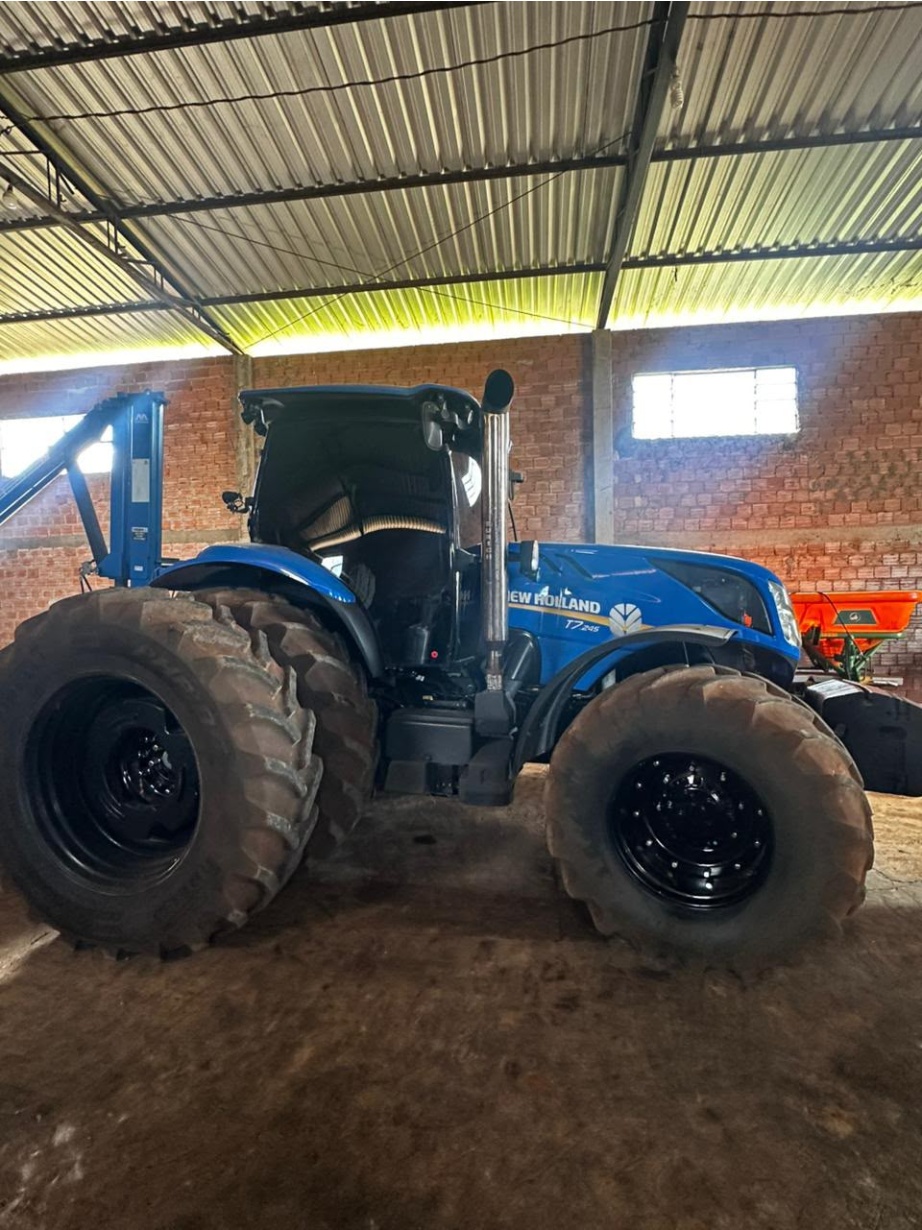 Trator New Holland T7.245 ano 2021