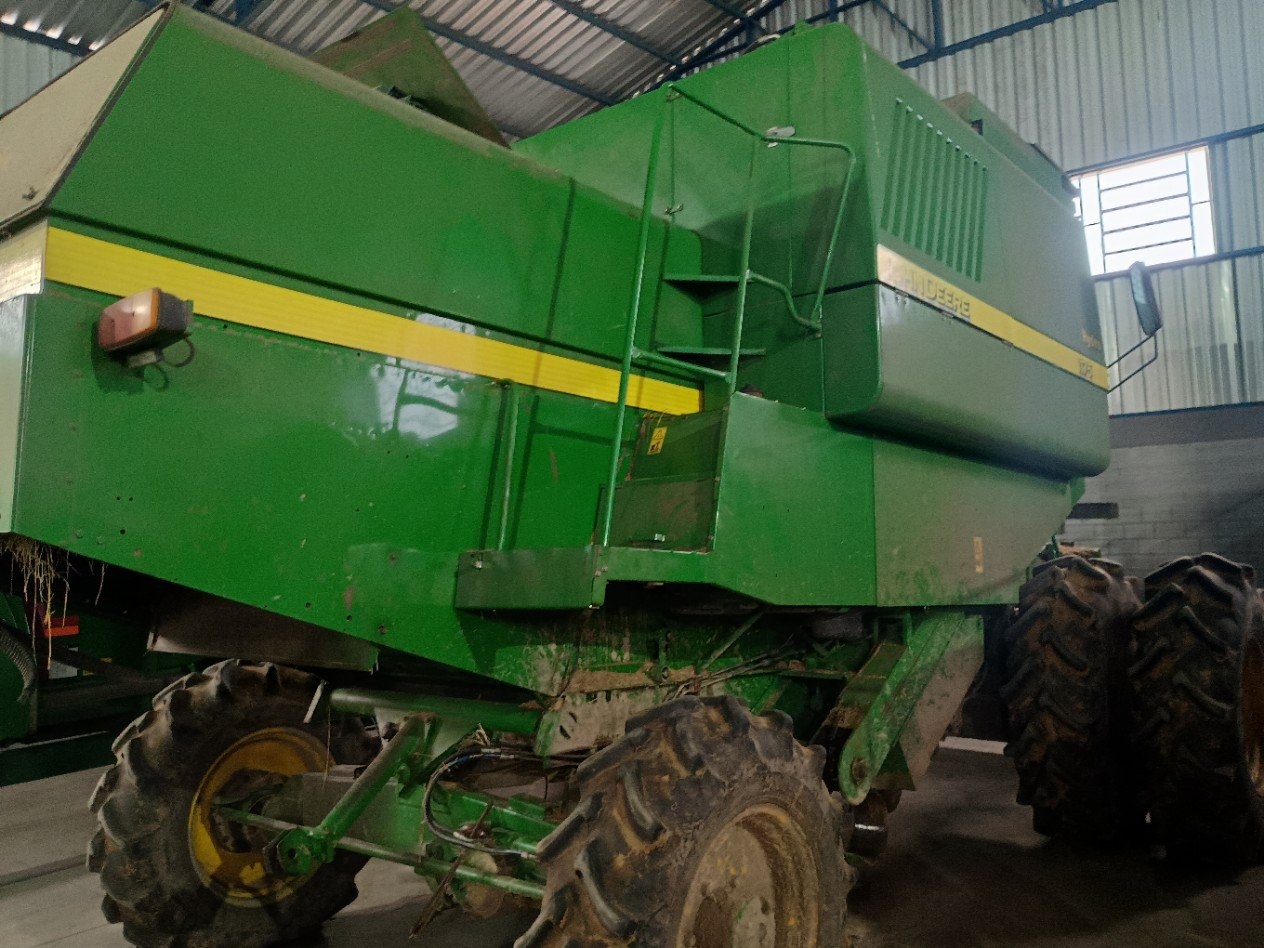 Colheitadeira John Deere 1175 ano 2016